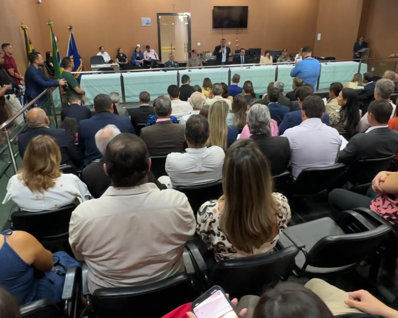 “Esses três prefeitos foram reeleitos porque fizeram o dever de casa”, declara Renato de Castro