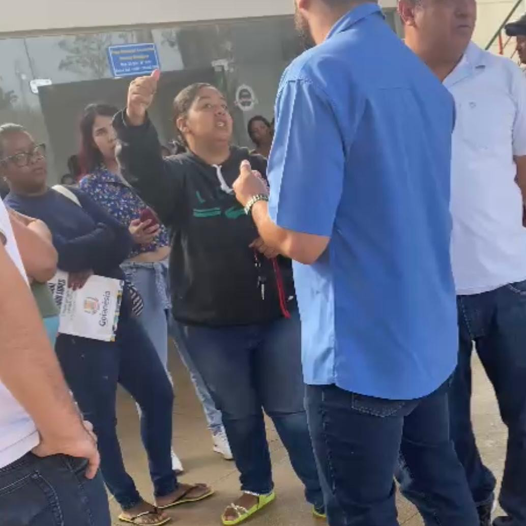 Sem água e energia, famílias que financiaram casas no Residencial Hermínio Lopes enfrentam dificuldades para se mudar