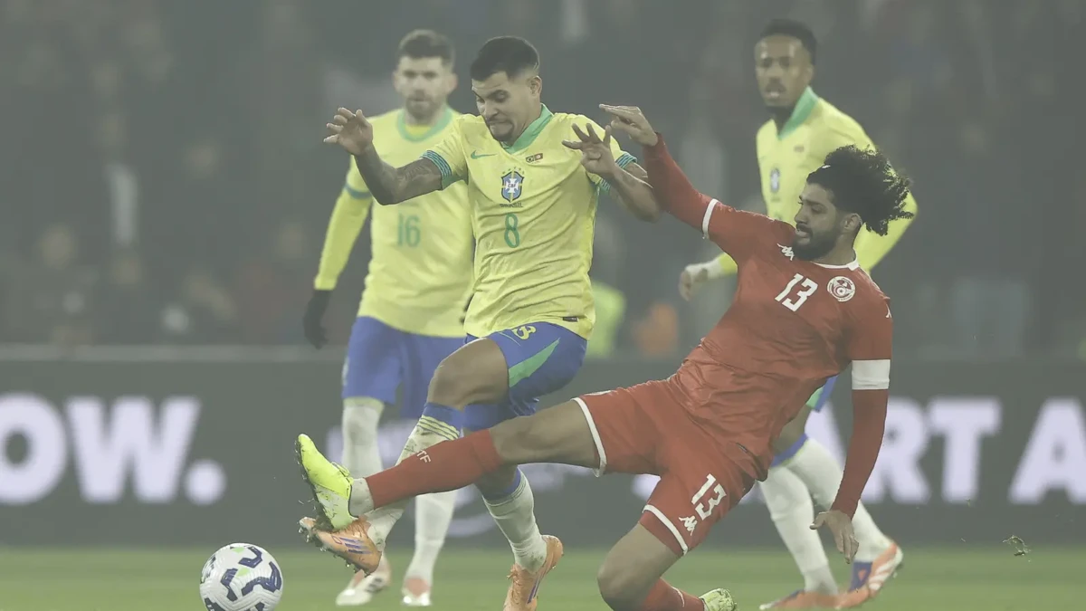 Brasil decepciona, perde pênalti e empata com a Tunísia