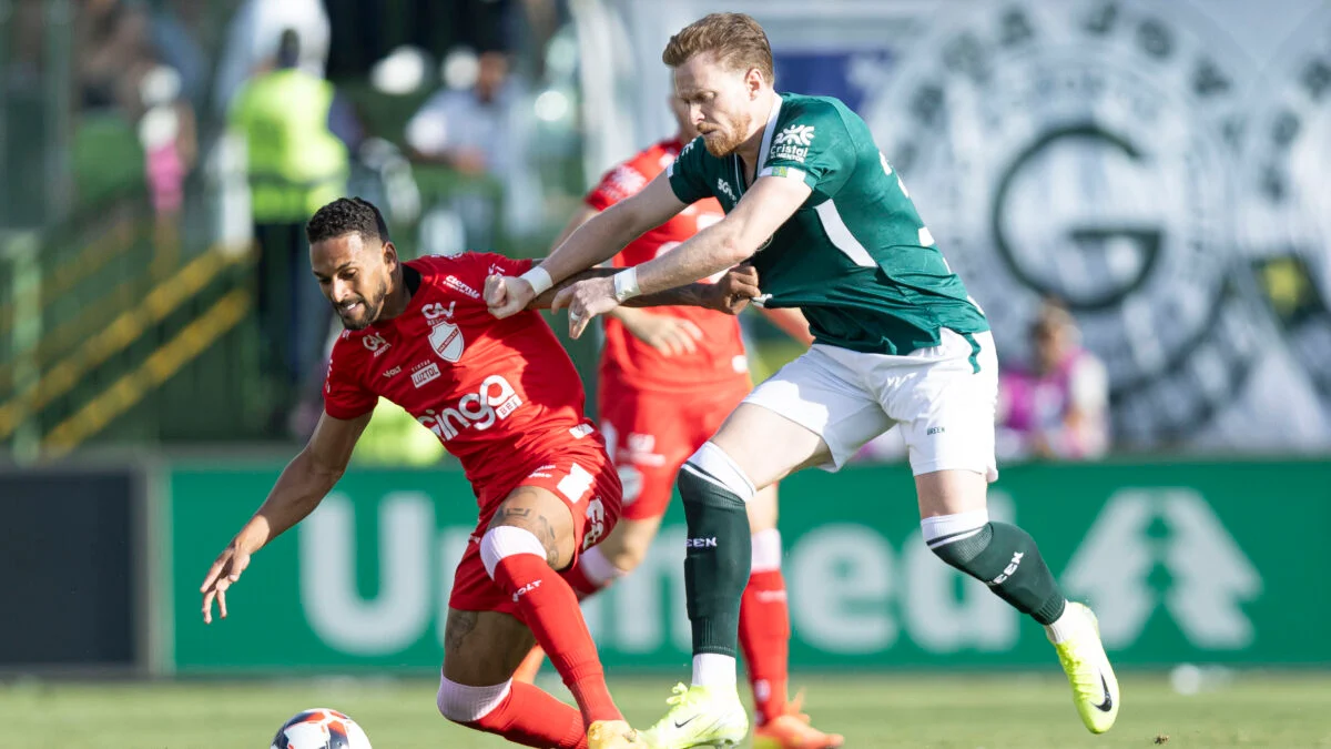 Em jogo quente, Todinho marca, Tadeu perde pênalti e Vila Nova derrota o Goiás na Serrinha