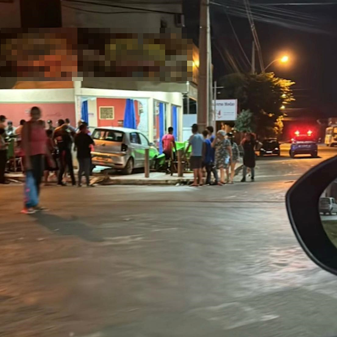 Motorista que entrou com carro em pizzaria de Goianésia foi ameaçado de linchamento