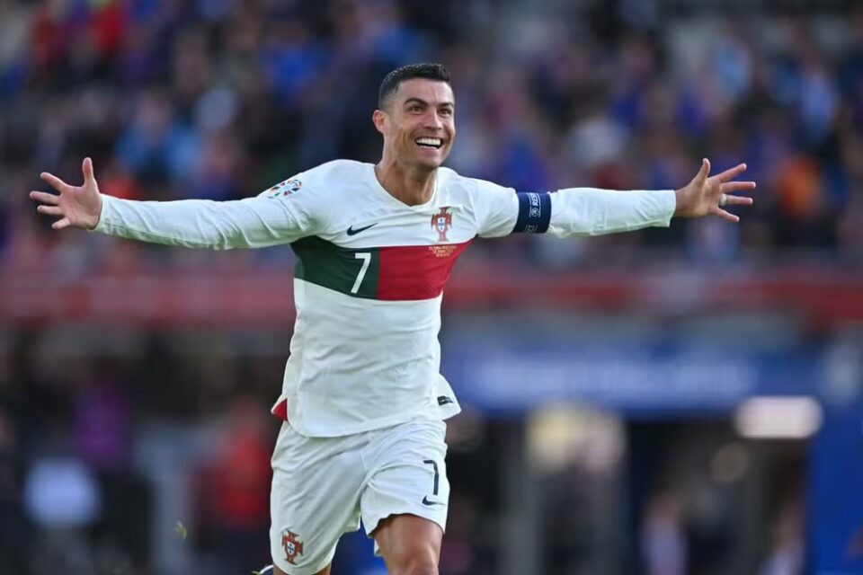 Aos 39, Cristiano Ronaldo chega à Eurocopa como esperança de gols de Portugal