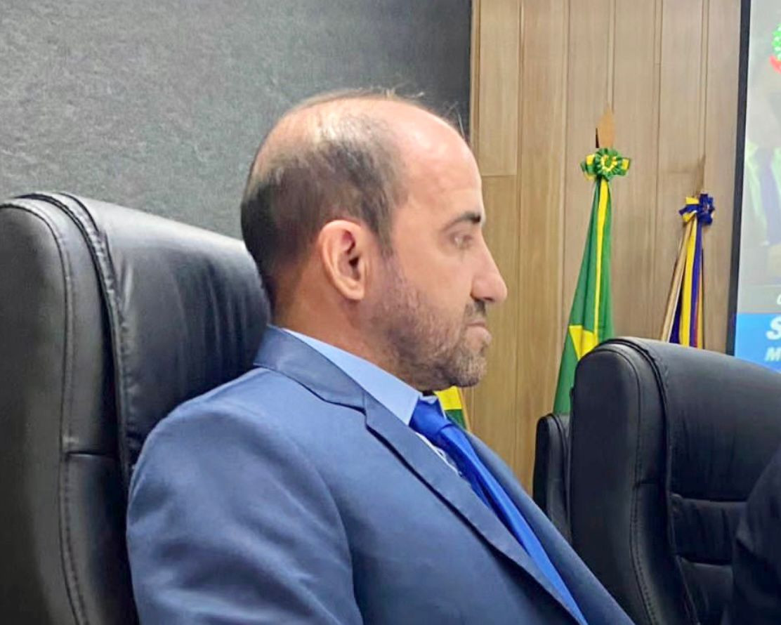 Geraldinho da Kombi é empossado vereador pela Câmara Municipal de Goianésia