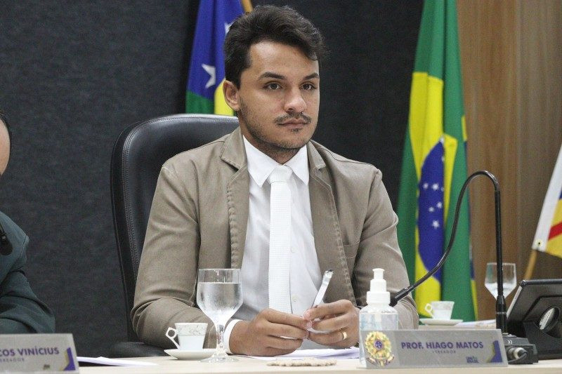 Vereador e professor Hiago Matos pede implantação de banco de leite materno em Goianésia
